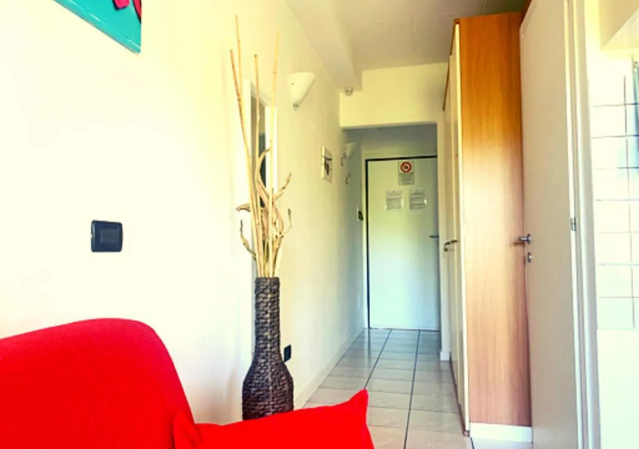 Gardalakeapartment A Сирмионе 0*,  Италия